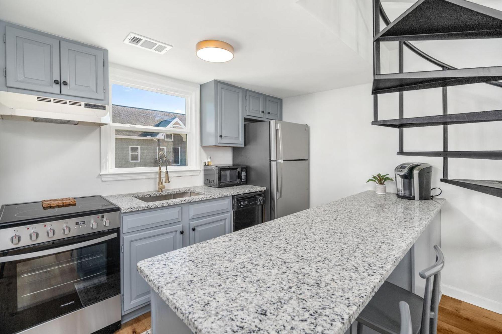 Apartamento Remodeled And New - Walk To Downtown Auburn Exterior foto